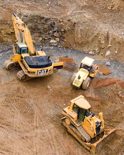 خدمات اکتشاف و استخراج